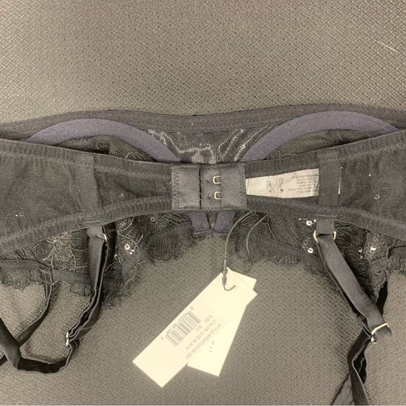 Fleur du mal, soutient gorge, 32c, noir, jamais porté - Picture 3 of 3